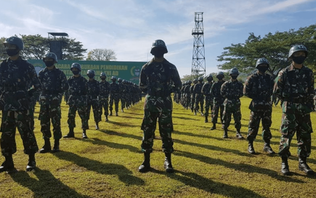 gaji tni