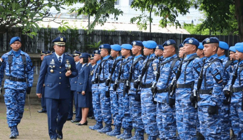 gaji tni al\n