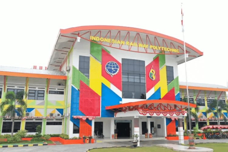 gaji lulusan ppi madiun