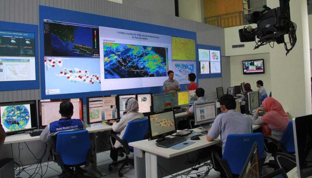 lulusan stmkg kerja apa