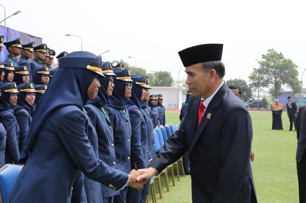 syarat masuk stin