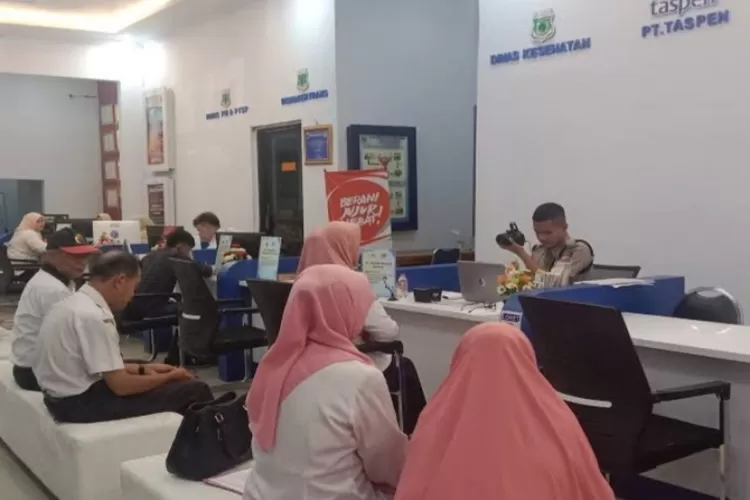besaran gaji pensiunan pns cair 2025