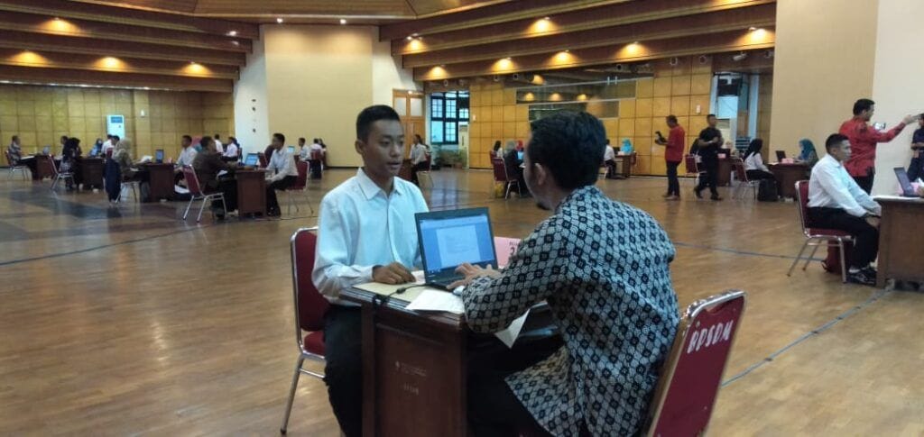 tes wawancara kedinasan