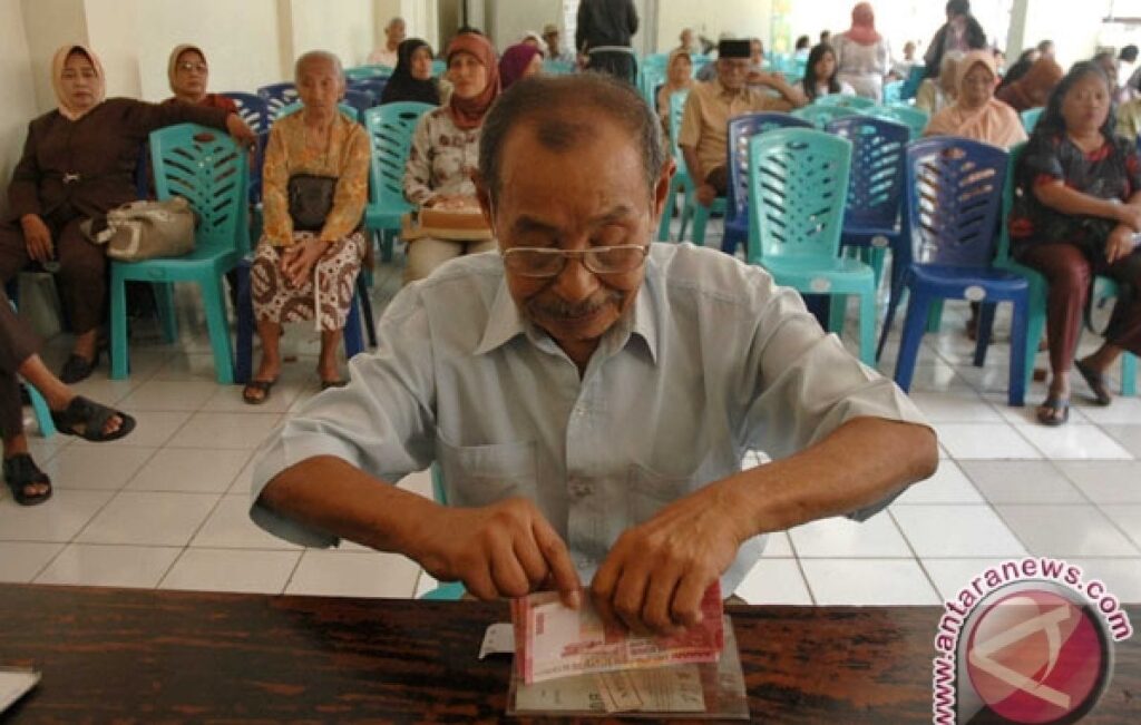 kenaikan gaji pensiun