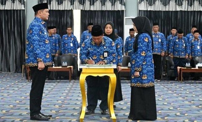 berapa lama kontrak pppk paruh waktu\n