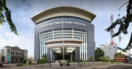 keuntungan kuliah di stis