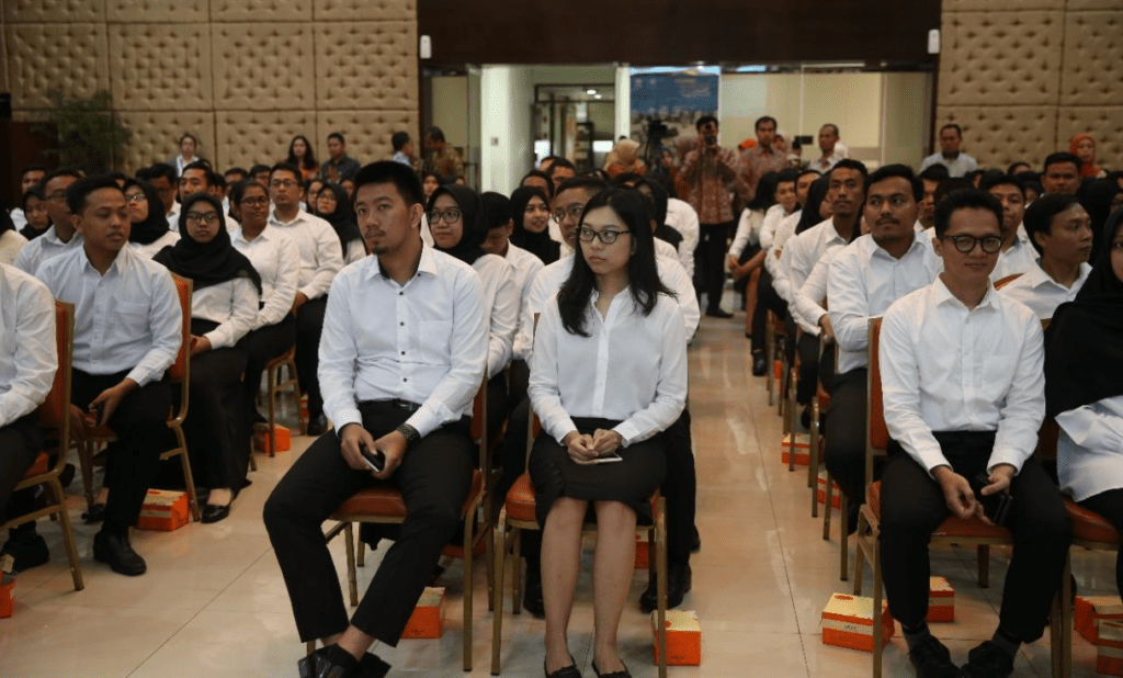 tugas analis kerja sama ahli pertama
